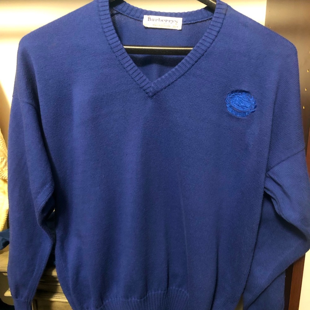 Burberry men’s blue crew neck pullover sweater